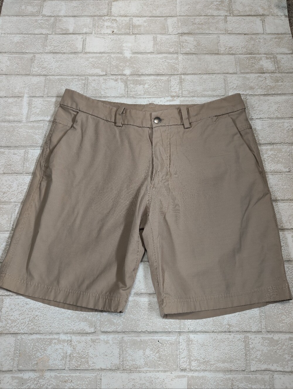 Lululemon Tan Commisson Shorts - Picture 2 of 8